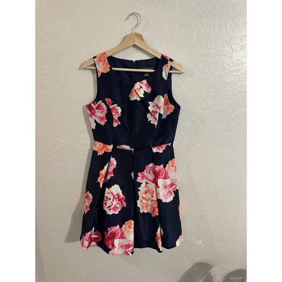 Jessica Howard Floral Fit & Flare Mini Dress - Picture 2 of 7
